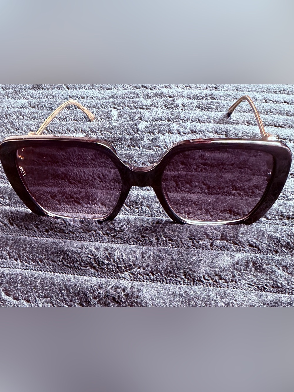 Fashion Nova Women's Black Oversized Square Sunglasses
